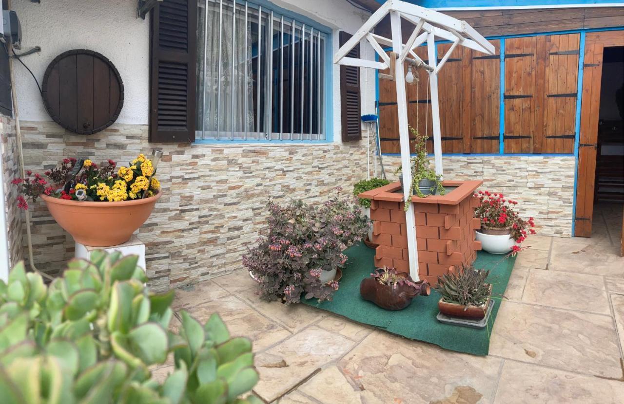 Mamas Summer House Larnaca Extérieur photo